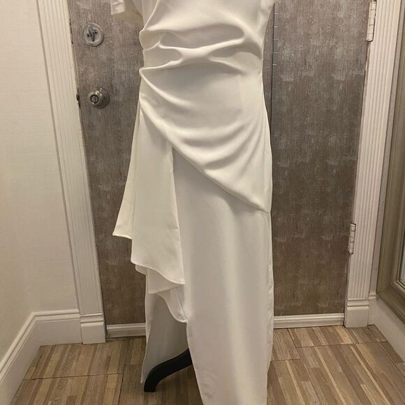 NWT Elliatt dress, M - Picture 11 of 15